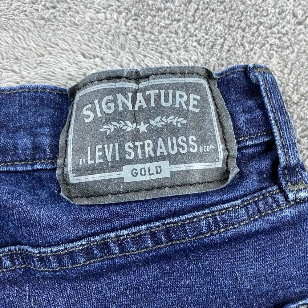 Signature by‎ Levis Gold Slim Fit Jeans Mens 30x30 Blue Dark Wash Low Rise